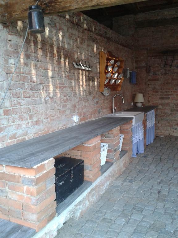 Penzion A Hospoda Na Statku Hluboka nad Vltavou Bagian luar foto
